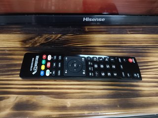 Televisión Hisense 40 LED H40M2100C
