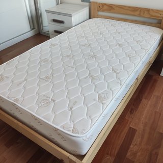Cama + Colchón 105 cm Marca Lufe