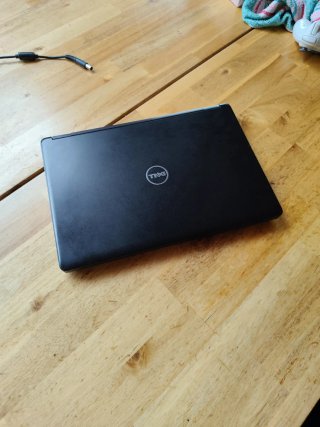 Ordenador portátil Dell negro