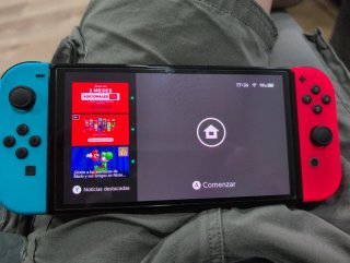 Nintendo Switch OLED Blu/Rosso
