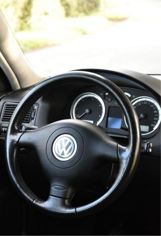 Volkswagen Golf 2003 130cv