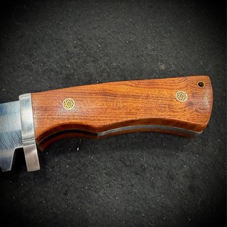 Cuchillo de chef con funda de cuero