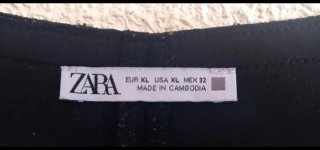 Vestido negro con detalles