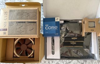 PC Gaming: CPU Intel i7, Placa ASUS B760, Fuente C