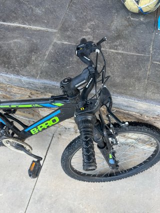 Bicicleta B Pro Negra y Verde
