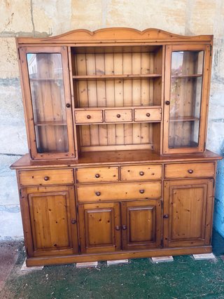 Armario madera puertas cristal