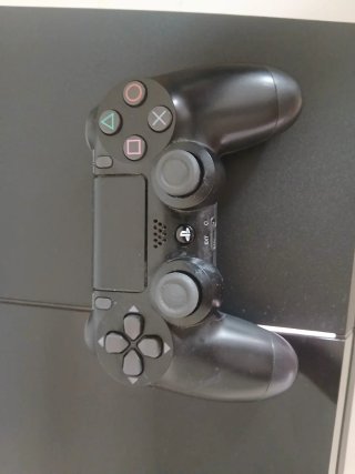 PS4 Negra + Mando + 4 Juegos