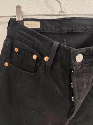 Vaqueros Levi's Negros