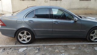 Mercedes-Benz Clase C 2004