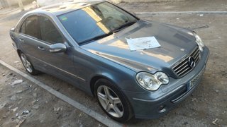Mercedes-Benz Clase C 2004