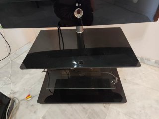 Mueble TV cristal negro y metal