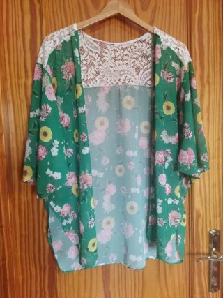 Blusa-Chaqueta floral