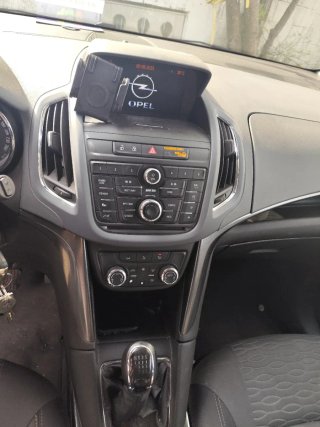 Opel Zafira Tourer 2012