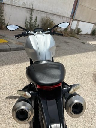Ducati Monster 696 Carnet A2