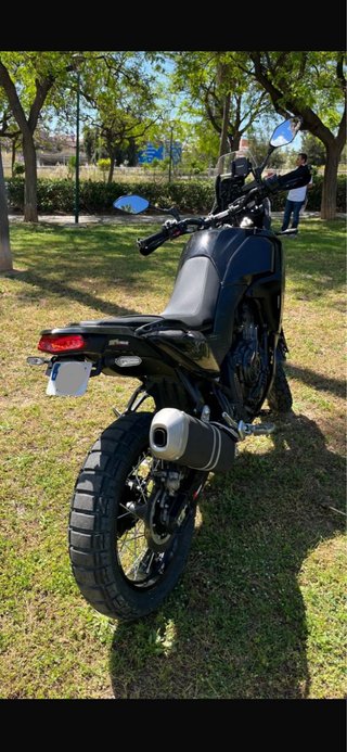 Yamaha Tenere 700 Moto Negra