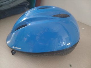 Casco Btwin Azul Talla  Niño 53- 56 cm