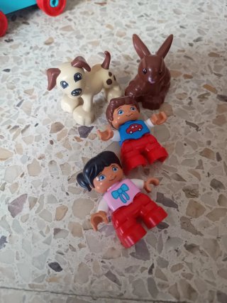 Tractor Duplo con figuras de frutas