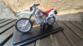 Miniatura Moto Honda XR400R Maisto