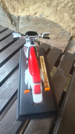 Miniatura Moto Honda XR400R Maisto