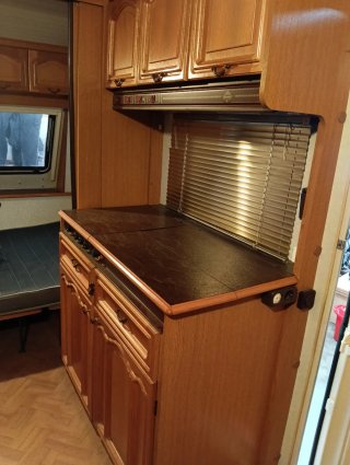 Caravana Hobby Prestige con papeles