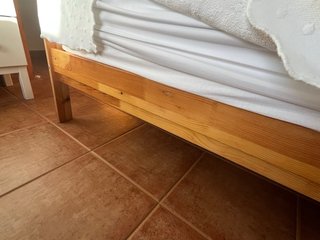 Dos camas  juvenil madera 2 metros de largo y 90cm
