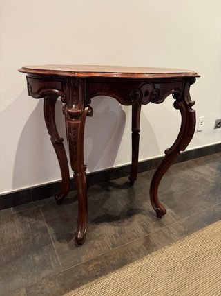 Mesita auxiliar de madera