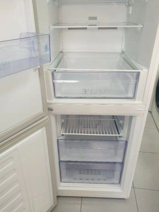 Nevera Beko 1.85m x 60cm