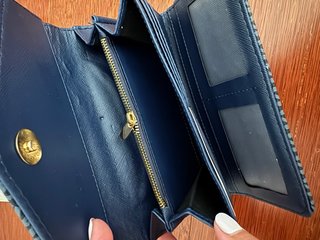 Billetera Michael Kors Gris