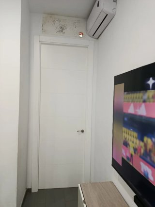 Puerta blanca moderna especial Medida
