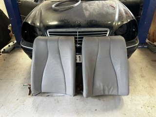 Asientos traseros W220