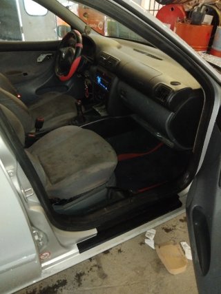 SEAT Leon 2000 o para desguace detalles en el inte