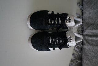 Adidas Gazelle Talla 40 Negro Blanco