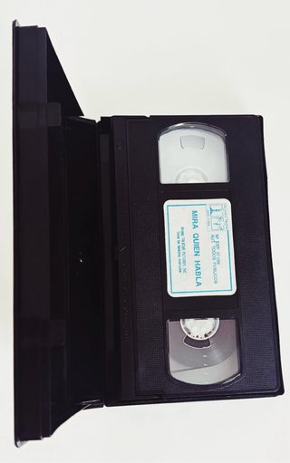 VHS Mira Quien Habla