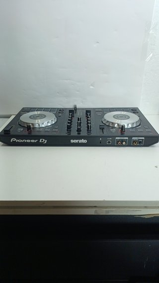 Controlador DJ Pioneer DDJ-SB3