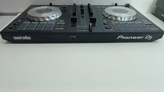 Controlador DJ Pioneer DDJ-SB3