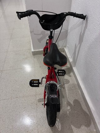 Bicicleta infantil roja Cars 95
