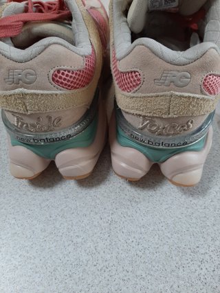 New Balance 9060 Tg 41