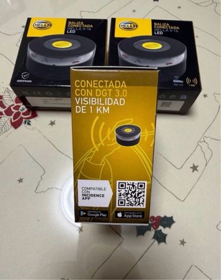 Baliza V16 Hella led conectada y homologada