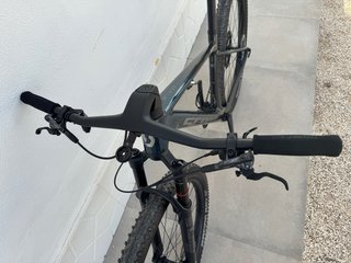 SCOTT SCALE RC TEAM (MTB-GRAVEL)