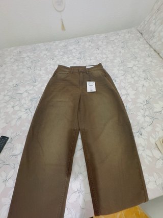 Pantalones vaqueros marrones