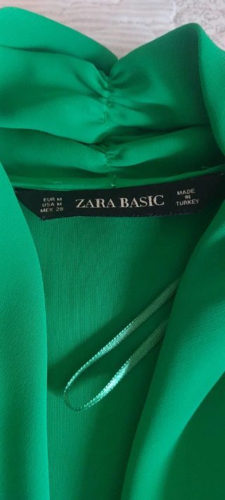 Blusa Zara verde