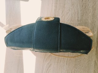 Bolso de mimbre y piel
