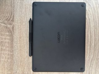 Wacom Intuos M Bluetooth + Lápiz Original | Tablet