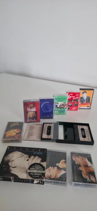 Lotto 6 musicassette audio