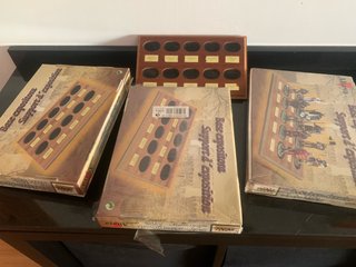 Set di basi espositive per soldatini di piombo