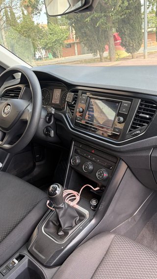 Volkswagen T-Roc 2019