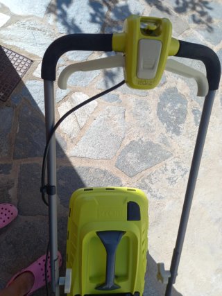 Tosaerba Ryobi 1300W