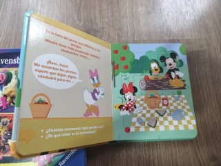 Puzzles Trolls y Mickey Mouse