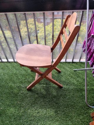 Silla plegable de madera