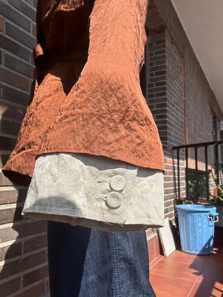 Chaqueta kimono marrón con cinturón